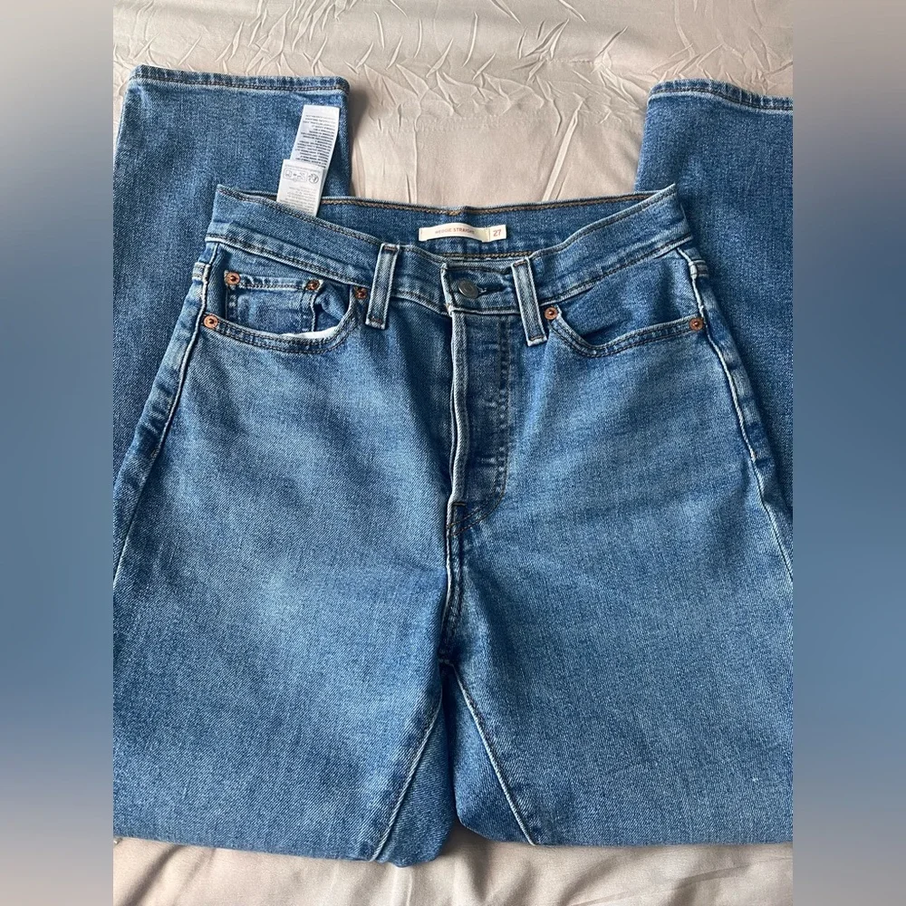 Levi's Blue Jeans - Picture 8 of 16